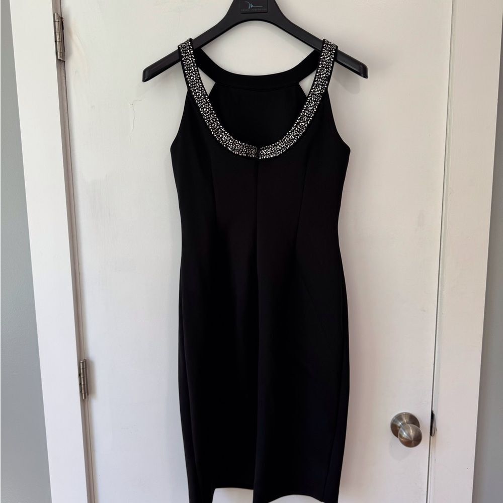 Calvin Klein Black Beaded Neckline Sheath Dress Size 10 Cocktail Evening Dress - Picture 4 of 8